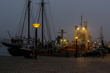 Hafen am Abend-09